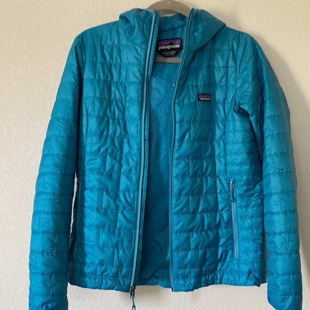 Patagonia Nano Puff Hoody in Mako Blue Size Small